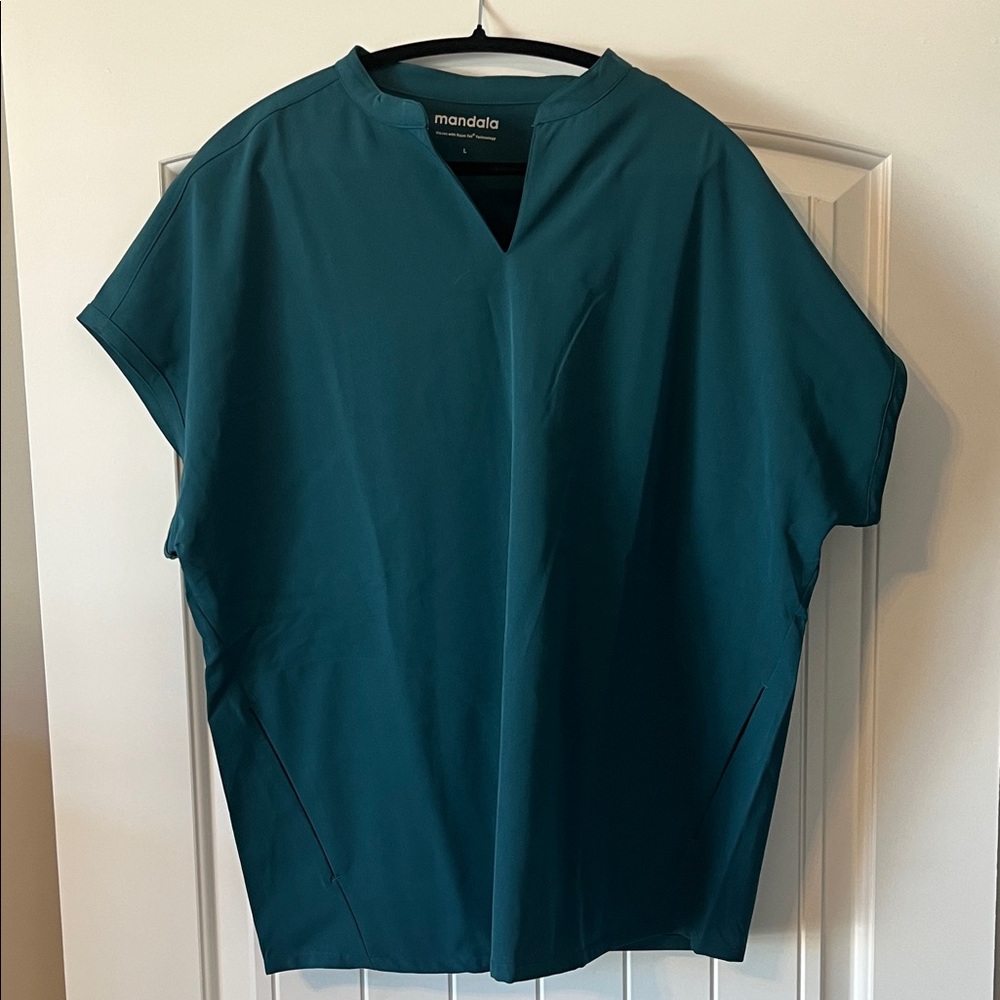 Mandala Women's Teal Short Sleeve Top